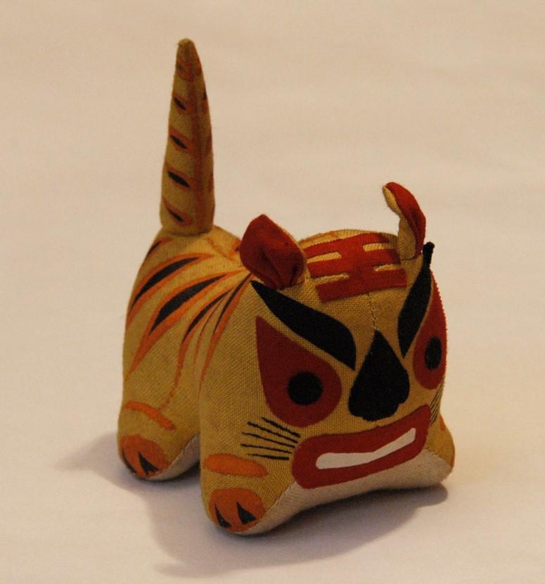 Матерчатый китайский тигр, традиционная китайская игрушка, Chinese cloth tiger 