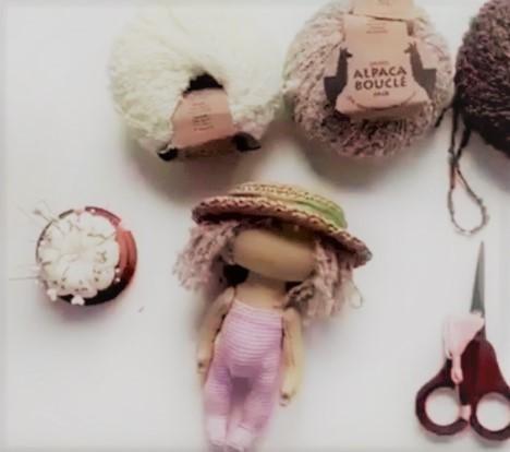как сделать волосы кукле из пряжи, how to make a doll's hair from yarn, DIY doll's hair