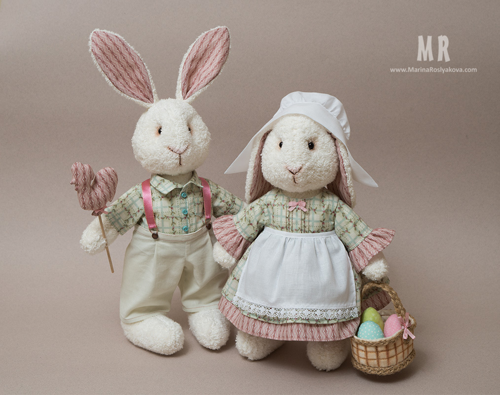 Rabbit doll. Текстильная игрушка заяц. Текстильная игрушка зайчик. Интерьерные игрушки из ткани. Интерьерные зайчики.