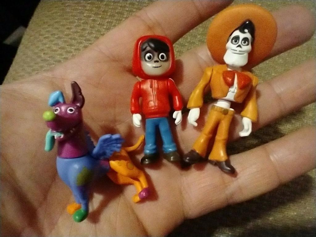 Игрушки из Тайна Коко, disney pixar coco toy